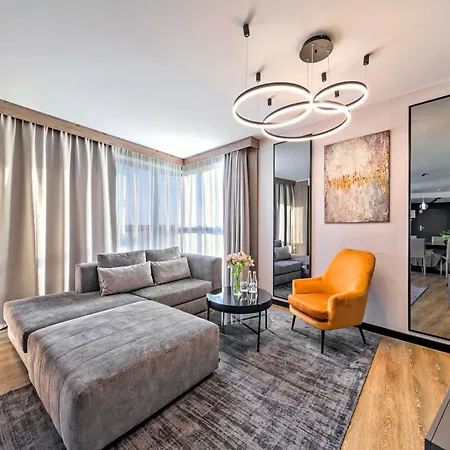 Focus Premium Otel Varşova