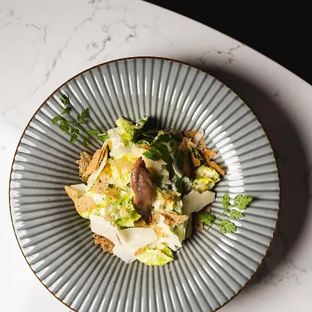 מלון Focus Premium 4*