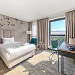 Focus Premium Отель 4*