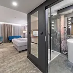 Focus Premium Отель 4*